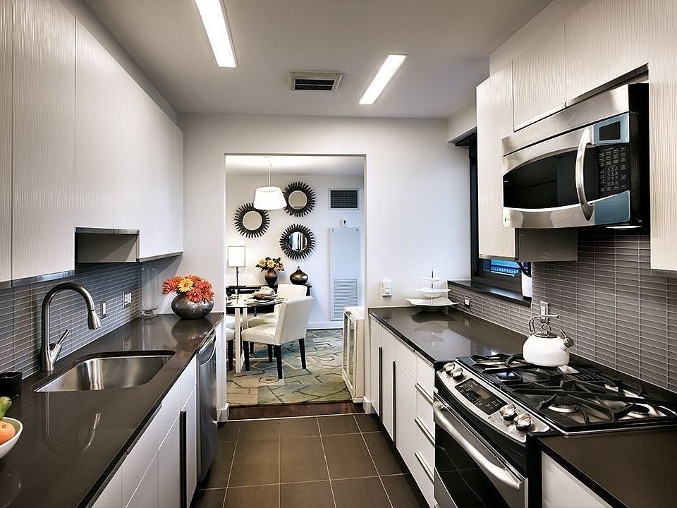 1st image of 200 W 67th St APT 35B