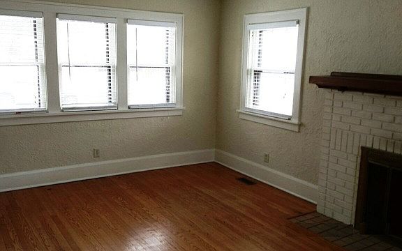 3rd image of 912 C St