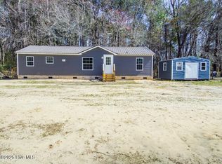 84 Willow Creek Ln, Whiteville, NC 28472