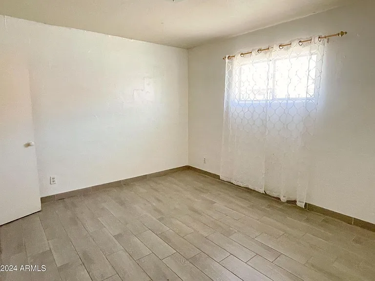2138 E Turney Ave #D — Photo 12