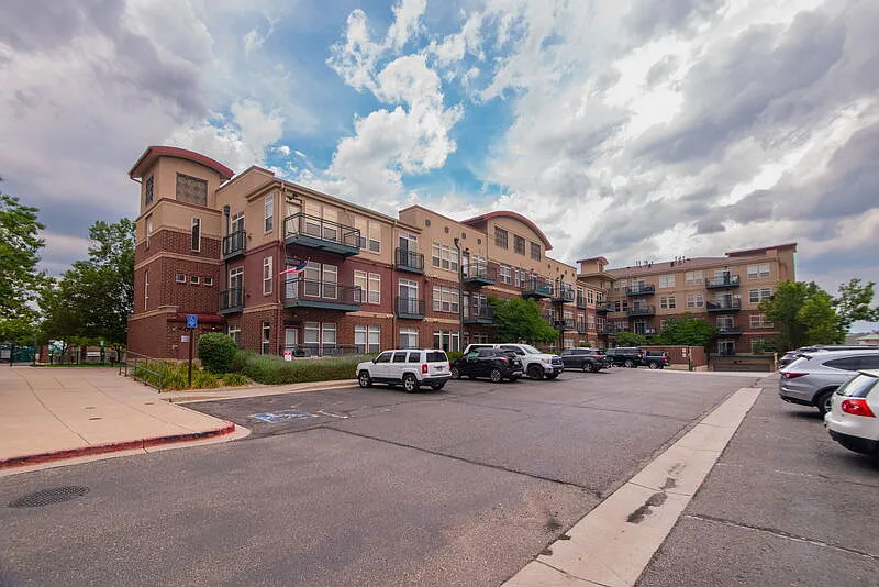 2 bed, 2.0 bath, 1305 sqft, $2,450 — Photo 3
