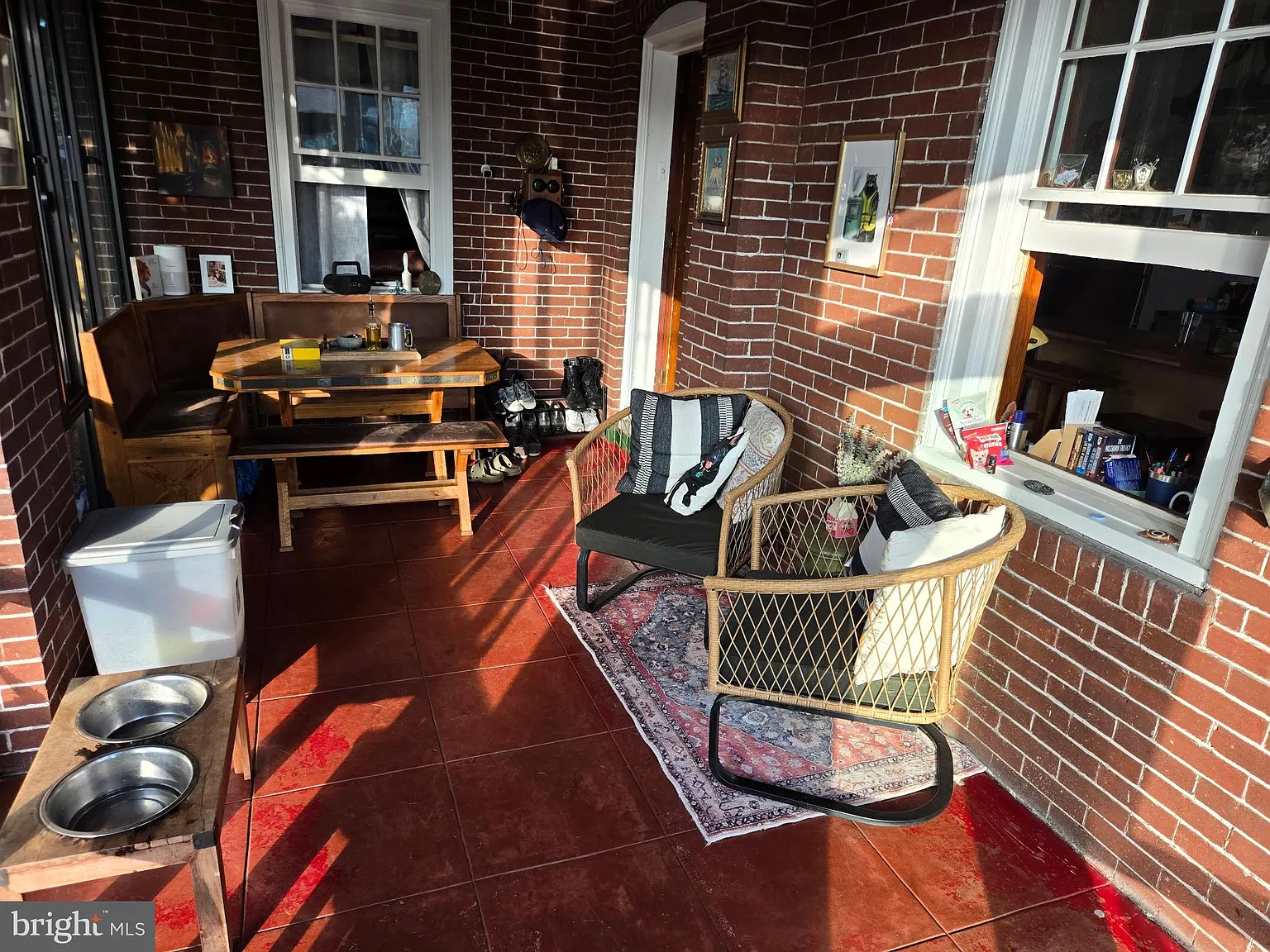 2 bed, 1.0 bath, 1520 sqft, $2,000 — Photo 2