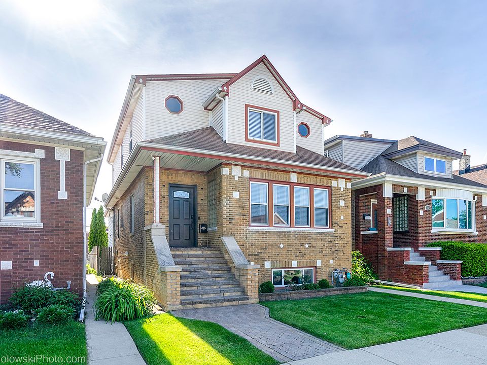 1st image of 3024 N 76th Ave