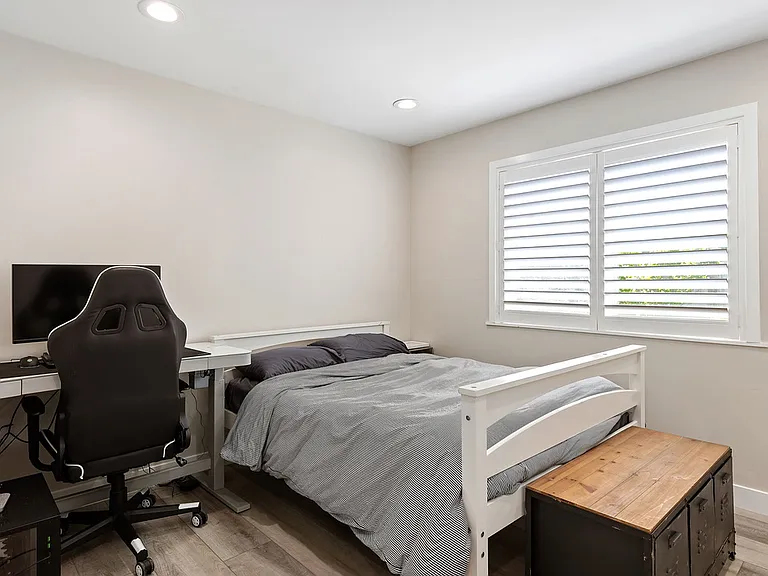 1425 Carnation Pl — Photo 14