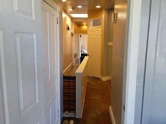 5th image of 1846 N 19th St Floor 3