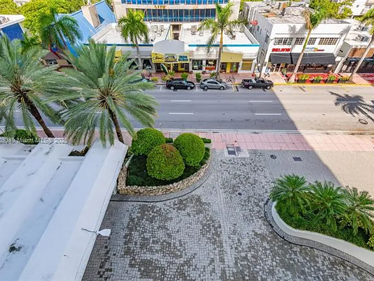 6917 Collins Avenue Cu #720 — Photo 32