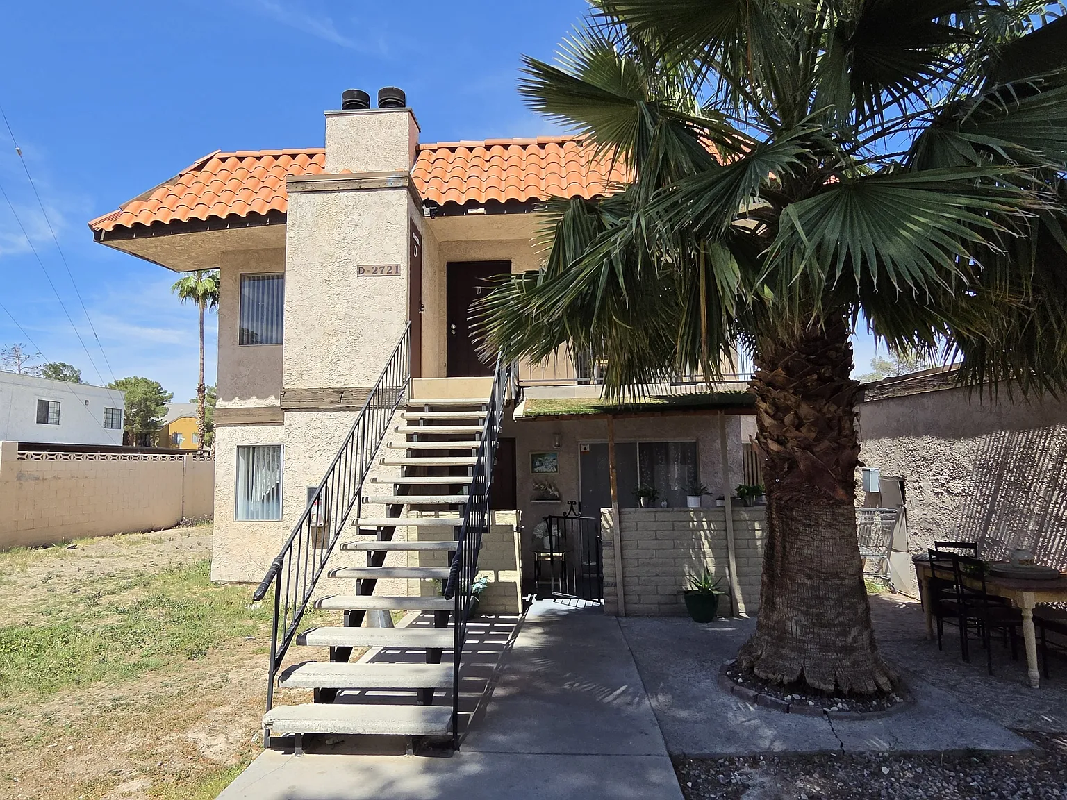 2 bed, 936 sqft, $1,300 — Photo 2