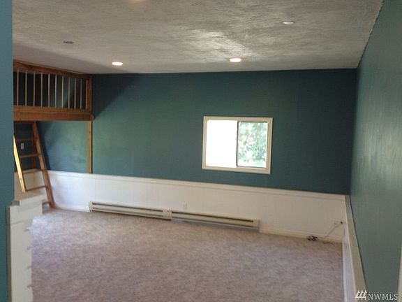 5th image of 733 N Keller Ave