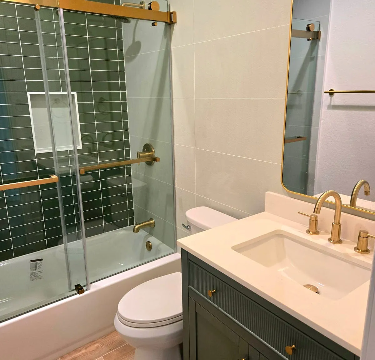 3 bed, 1400 sqft, $4,250 — Photo 4