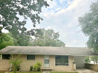 910 W 8th St, El Dorado, AR 71730