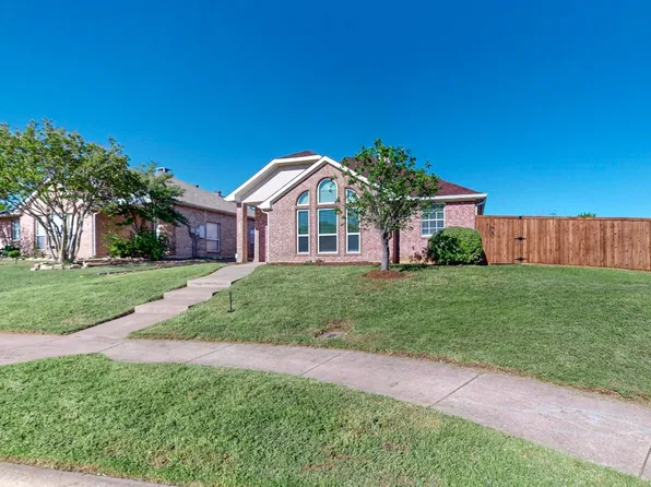 1859 S Edmonds Ln, Lewisville, TX 75067