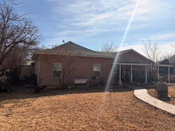 613 S Gorst St, Clarendon, TX 79226