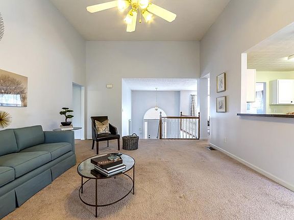 5th image of 6782 Hickory Hollow Dr