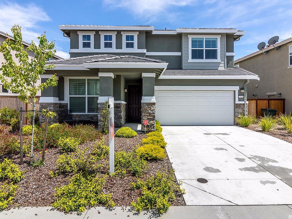 1st image of 2524 Mead Way