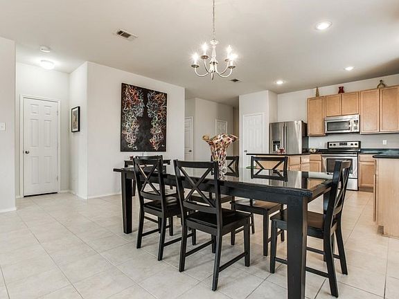 3rd image of 14716 Southview Trl