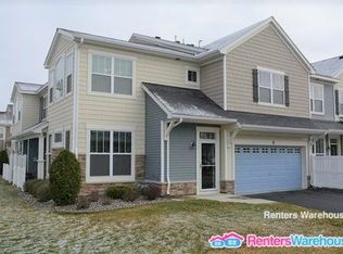 1952 Commonwealth Blvd UNIT 8, Chanhassen, MN 55317