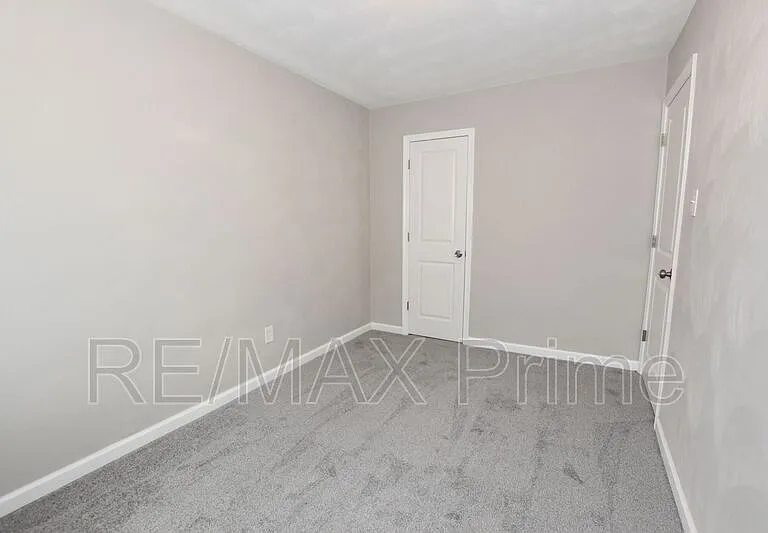 1324 38th St — Photo 12
