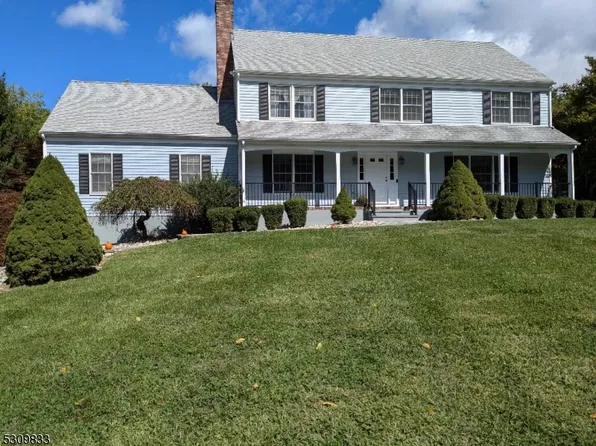 2 Jocelyn Ct, Lebanon Twp., NJ 08827