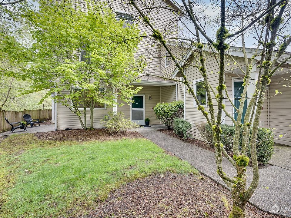 1st image of 15806 18th Avenue W #D101