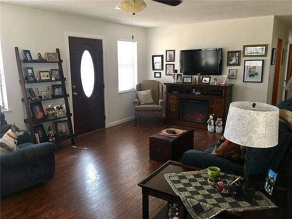 4th image of 123 Hondo Dr