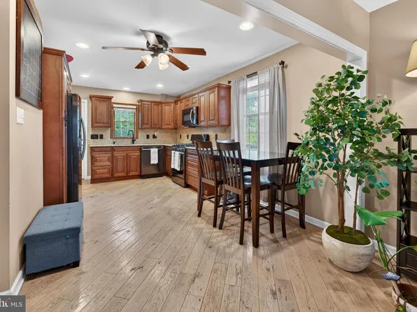306 Anna Ave, Maple Shade, NJ 08052