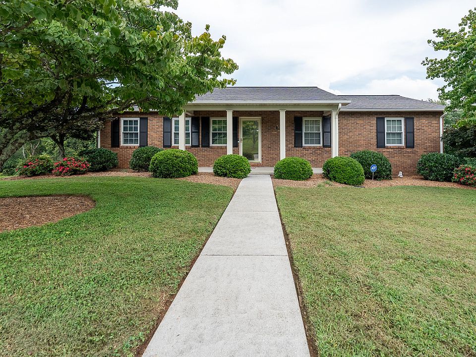 1st image of 494 Beechwood Cir