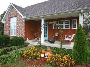 1020 Emerald Valley Dr, Castalian Springs, TN 37031