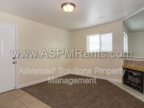 5th image of 293 E Hill Ave #9