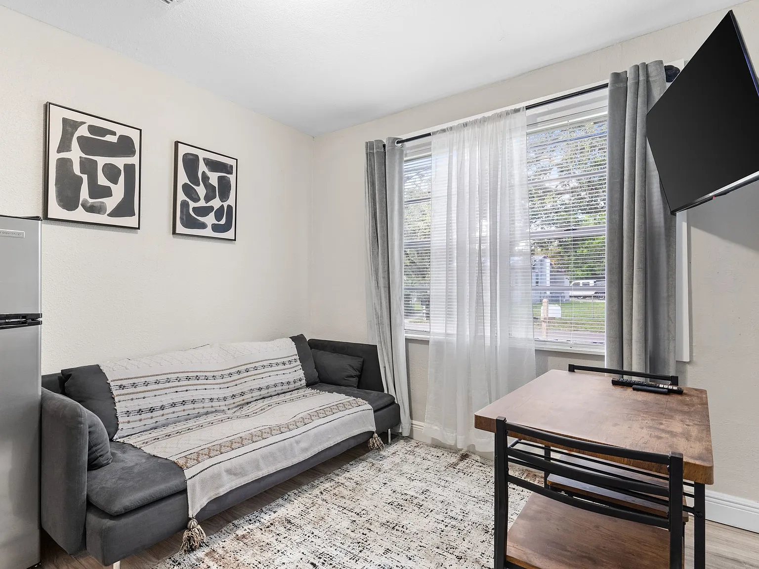 1 bed, $1,350 — Photo 1