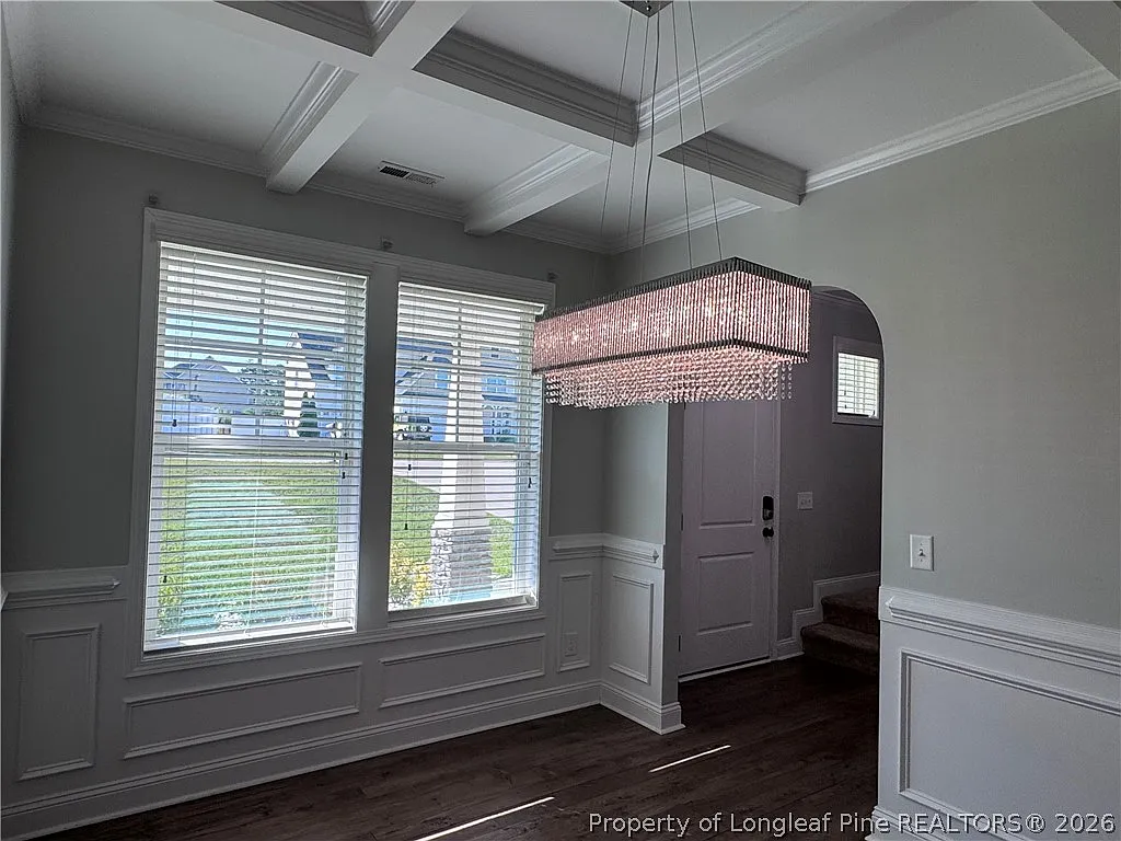 4 bed, 2.5 bath, 2295 sqft, $2,200 — Photo 4