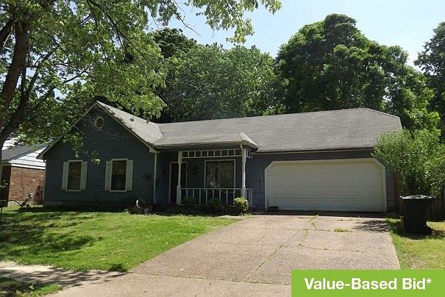 2nd image of 2226 Woodfield Park Rd