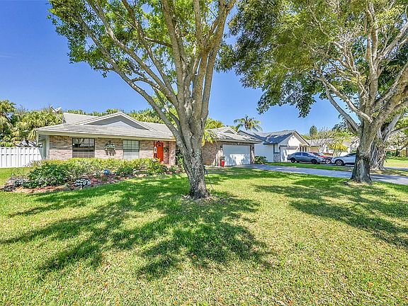 4th image of 9157 NW 21st Street