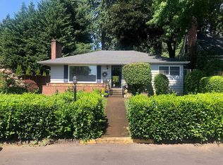 322 8th St, Lake Oswego, OR 97034