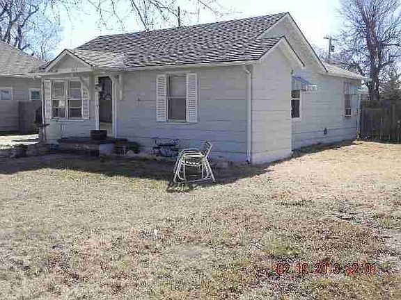 2nd image of 309 E Blanchard Ave