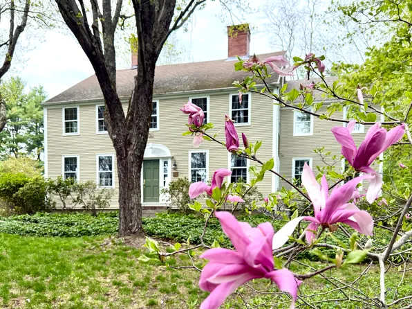 296 Main Street, Gorham, ME 04038
