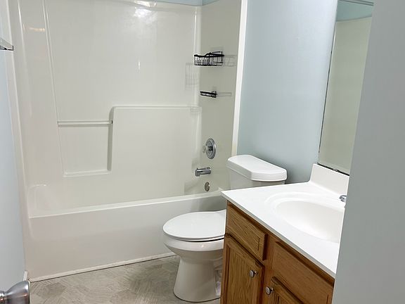 5th image of 6219 Michelas Bay Ln