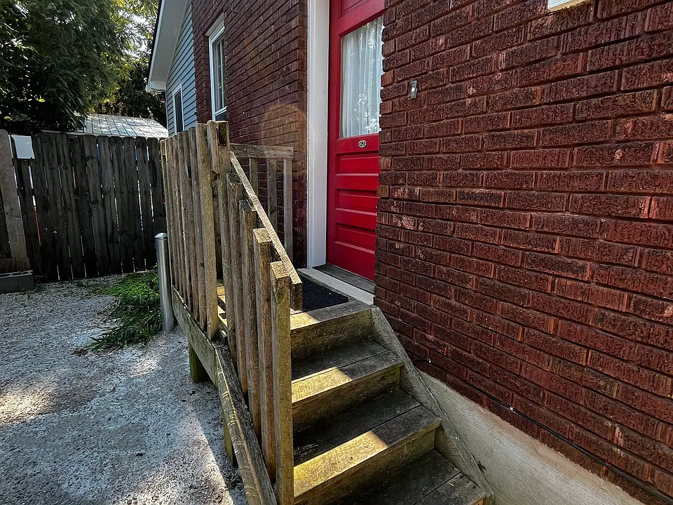 124 Ransom Ave