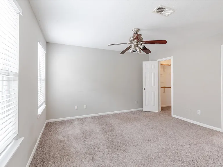 1118 Wilson St — Photo 21