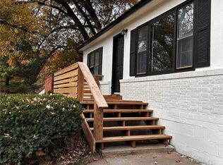 614 NE 39th Ter, Kansas City, MO 64116