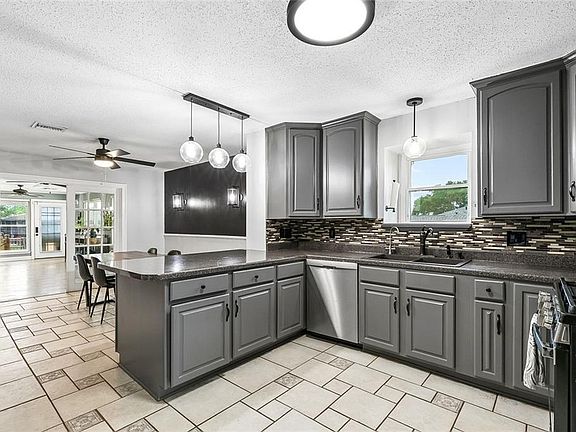 5th image of 4520 Murano Rd
