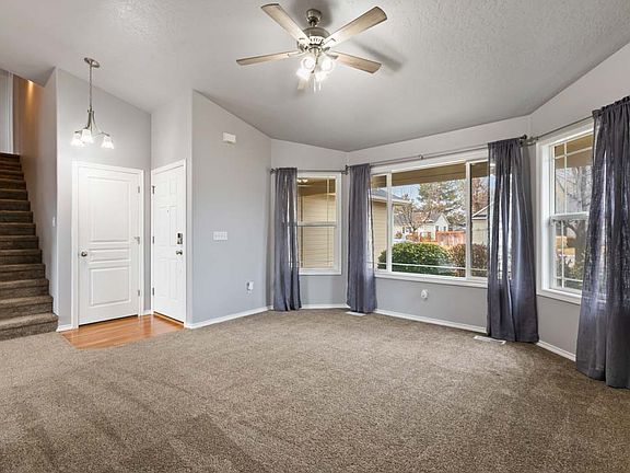 5th image of 607 N Lauren Ave