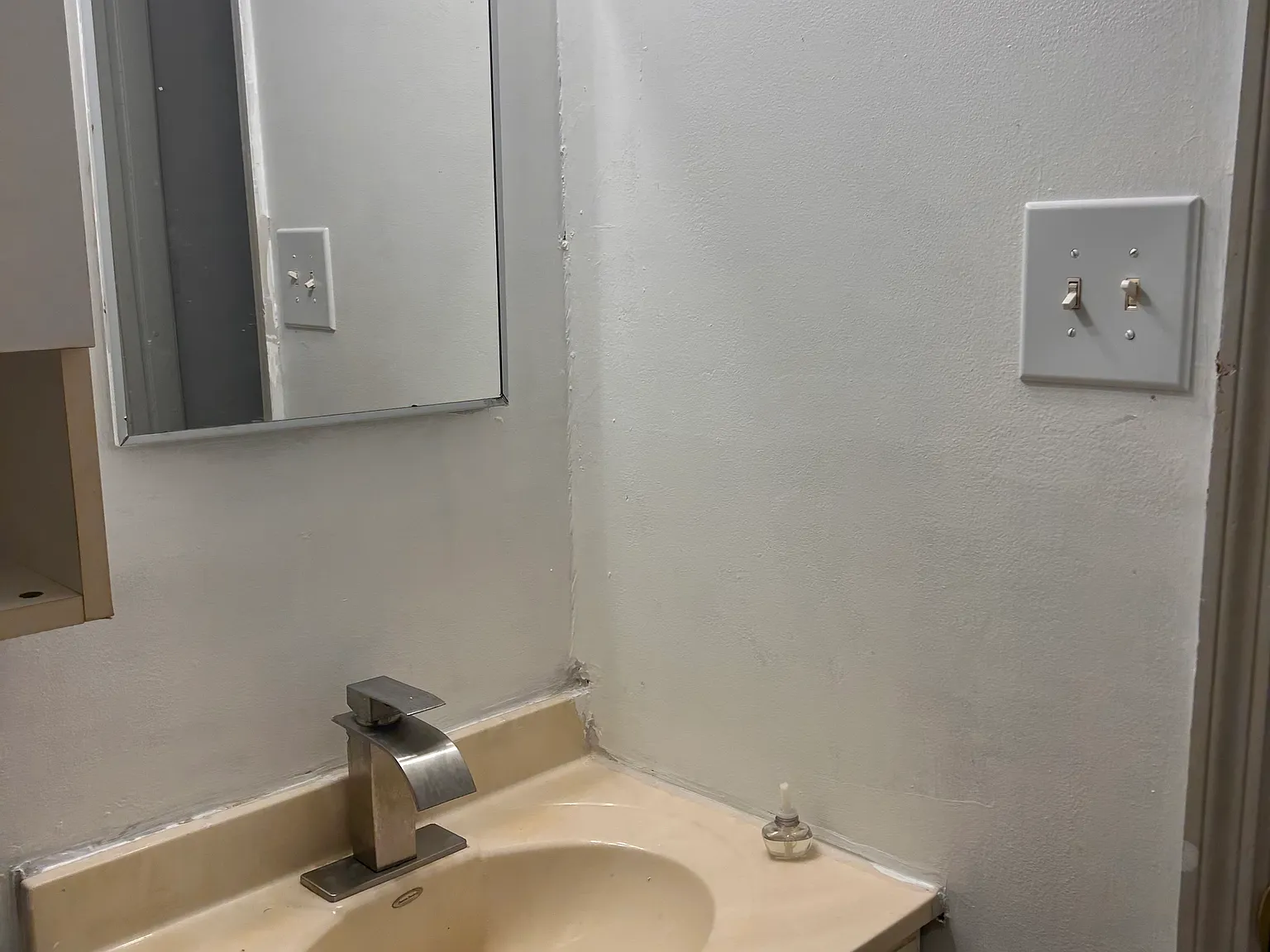 1 bed, 666 sqft, $995 — Photo 3