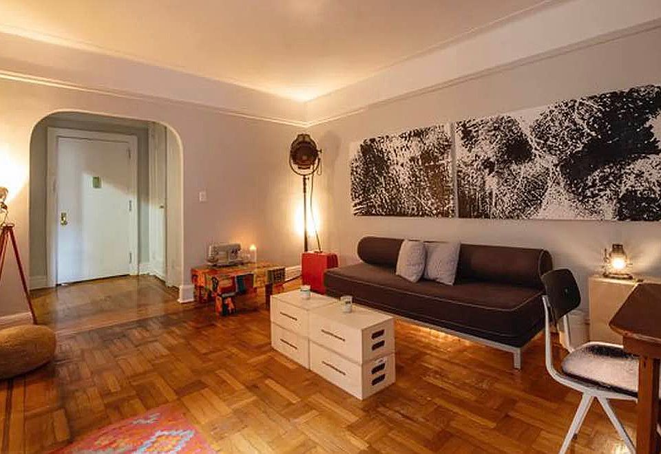1st image of 10 Midwood St APT 4B