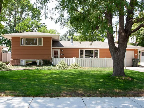 910 S 10th Ave, Sterling, CO 80751