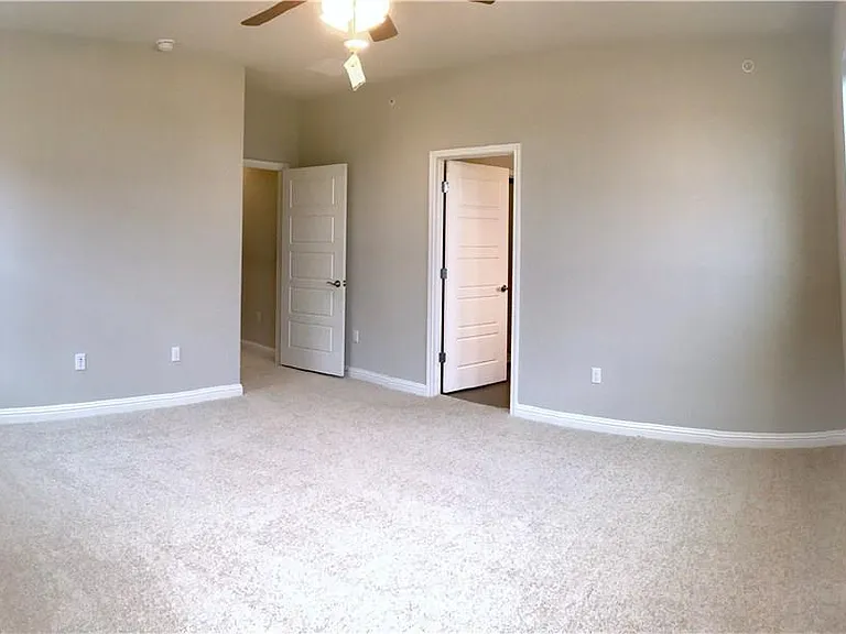 6814 E Riverside Dr #106 — Photo 19