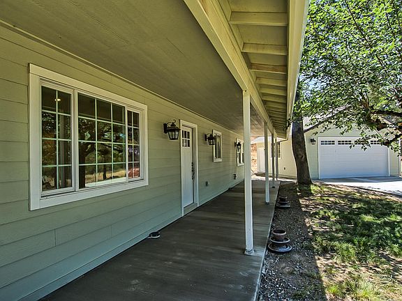 4th image of 23618 Old Hwy 44 Dr