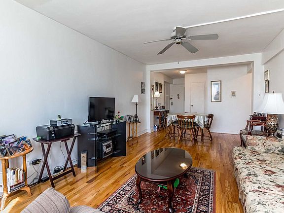 5th image of 8340 Austin St APT 6W