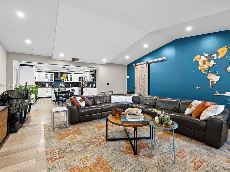 4470 SW 105th Ave — Photo 12