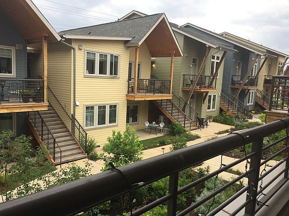Upstairs covered deck view