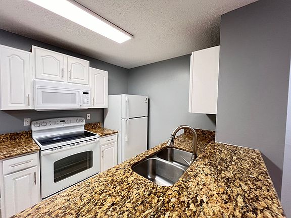 5th image of 727 Sugar Bay Way Unit 103